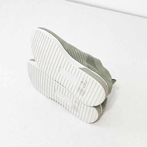 Nicole Miller NY NWB Sz 8 Light Grey Knit Slip On Shoes - Picture 8 of 8